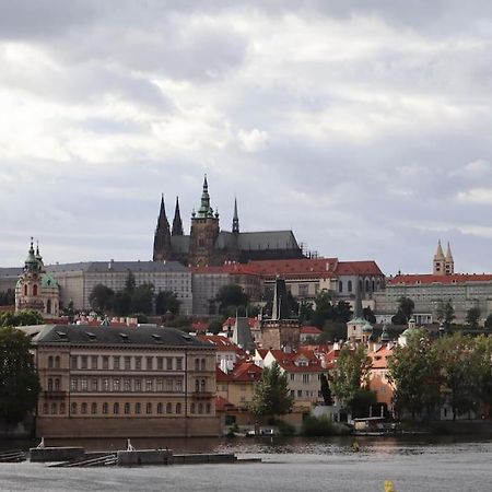Modern Apartment In The Center Of Praga Exterior foto